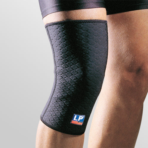 LP Extreme Knee Support Closed Patella 706CA